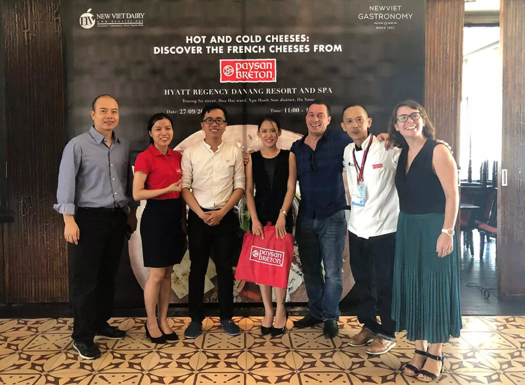 Thưởng thức phô mai Paysan Breton cùng các Bếp trưởng khách sạn 5 sao tại Hyatt Regency Đà Nẵng Resort & Spa